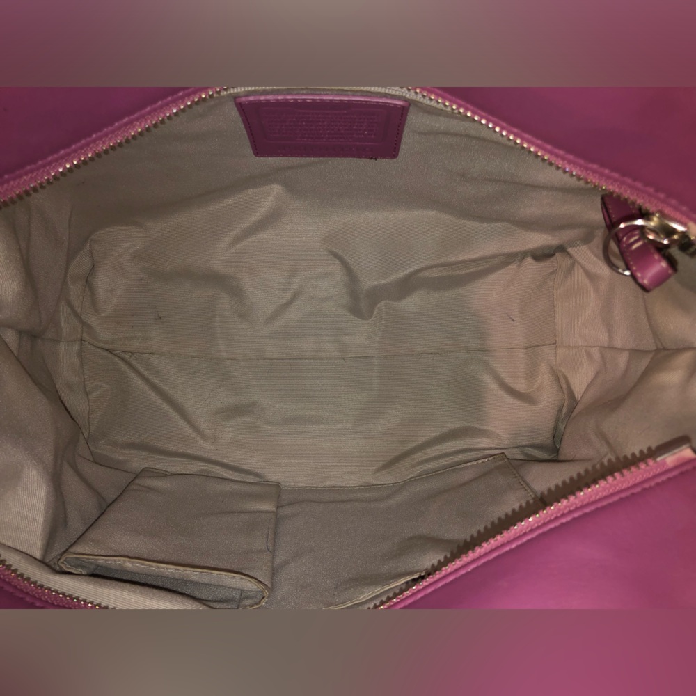 COACH F12343 PINK/MAGENTA LEATHER GALLERY EAST WEST TOTE WITH HANGTAG - Picture 11 of 16